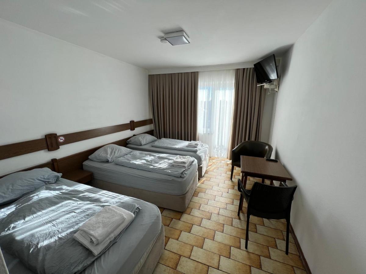 F Hotel 24H Check-In Horsching ภายนอก รูปภาพ