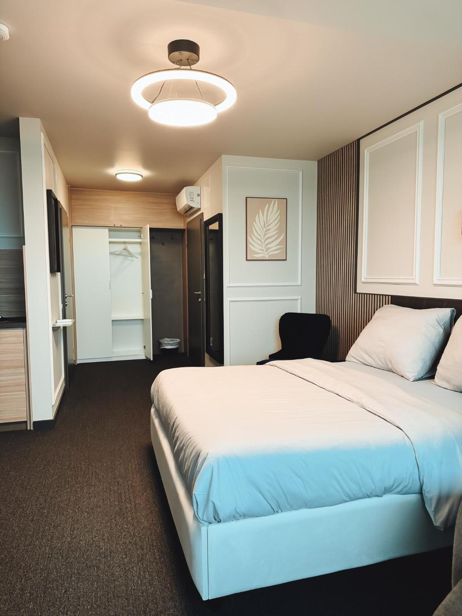 F Hotel 24H Check-In Horsching ภายนอก รูปภาพ