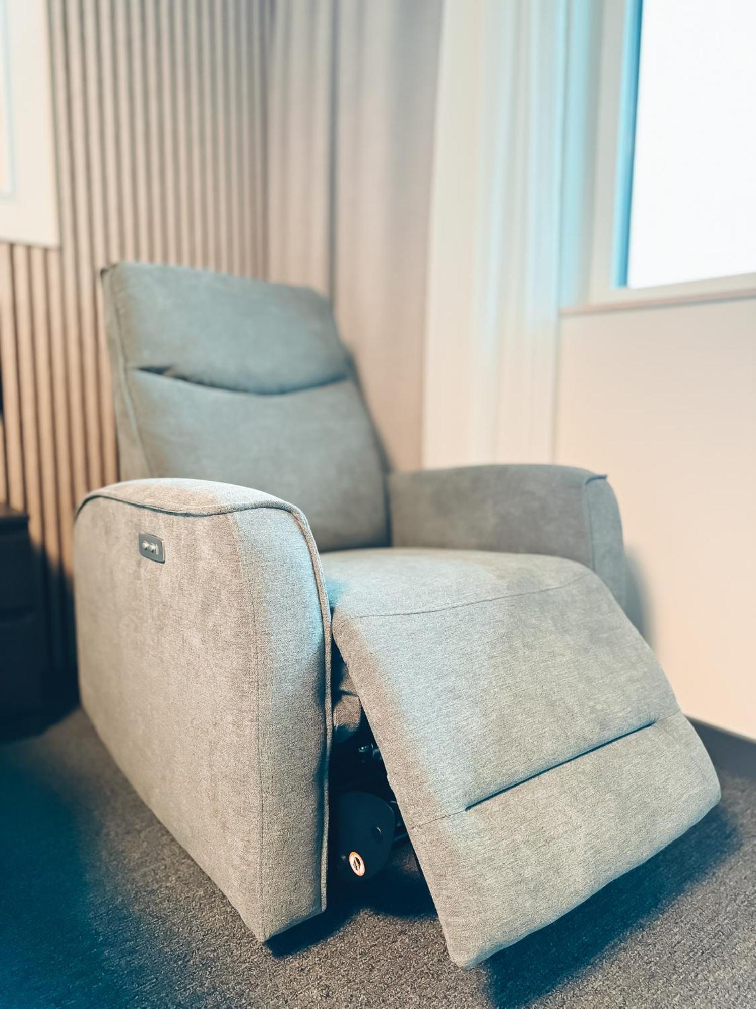 F Hotel 24H Check-In Horsching ภายนอก รูปภาพ